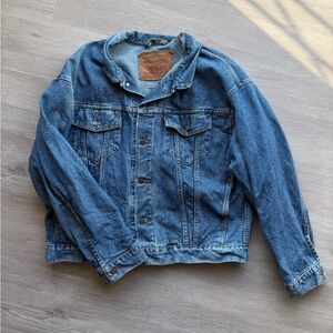Classic Levi’s Blue Denim Jacket